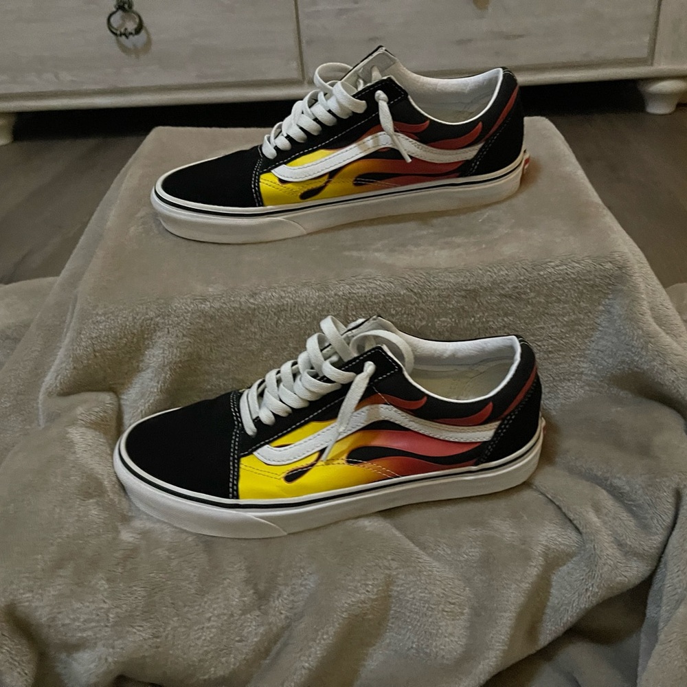 Mulit-Color Vans. Like New Condition - image 3